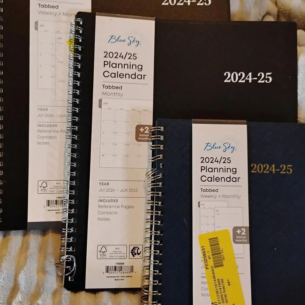 🐰🎉Set of 3 2024-25 planning calendars three sizes